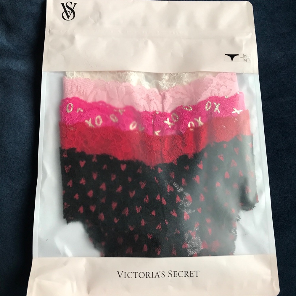 VICTORIA'S SECRET 5-Pack Lace Thong Panties  Size M, New SEALED XOXO